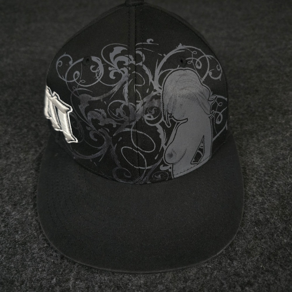 Skin Industries Hat Black Graphic Pinup Girl Embroidered S-M Y2K Emo Skater